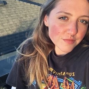 Meet your Posher, Lily